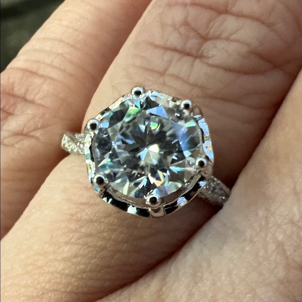 2 ct GRA Certified Moissanite Silver Ring - Size 9 - Picture 6 of 7